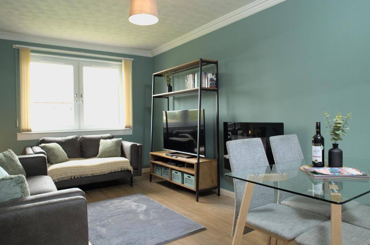 Modern 2-Bed Haven, Free Parking Apartment Единбург Екстериор снимка