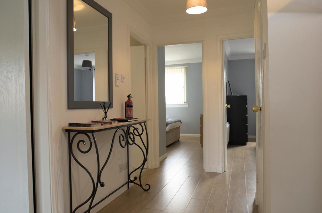 Modern 2-Bed Haven, Free Parking Apartment Единбург Екстериор снимка